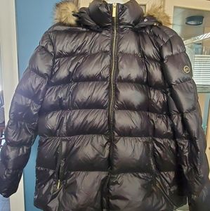 MICHAEL KORS PACKABLE PUFFER JACKET